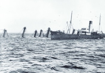 Salvage tug Bertha alongside airlocks © Orkney Library and Archive